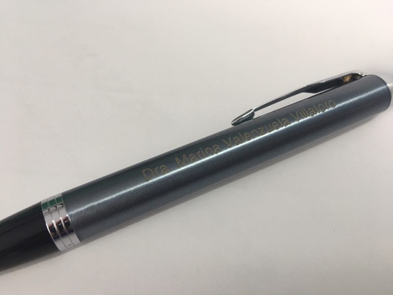 Personalización de bolígrafo y bombilla